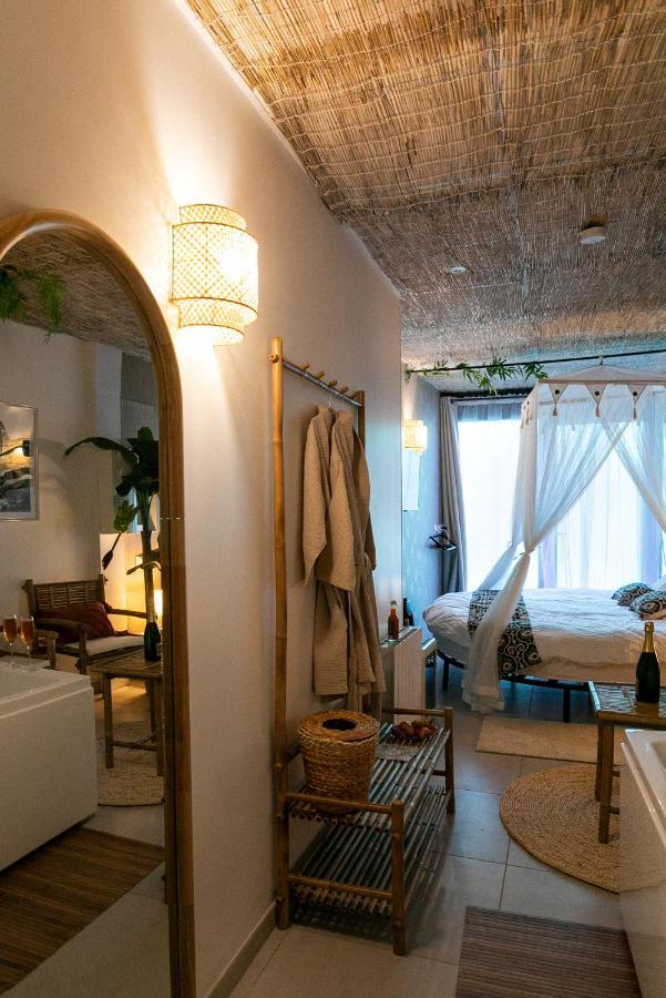 Bali Serenity Balneo Et Lit Rond Lagnieu Eksteriør billede